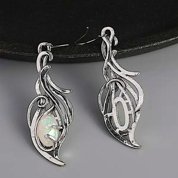 Vintage Opalescent Silver Dangle Earrings Bohemian Tribal Artisan Handmade - Picture 6 of 7